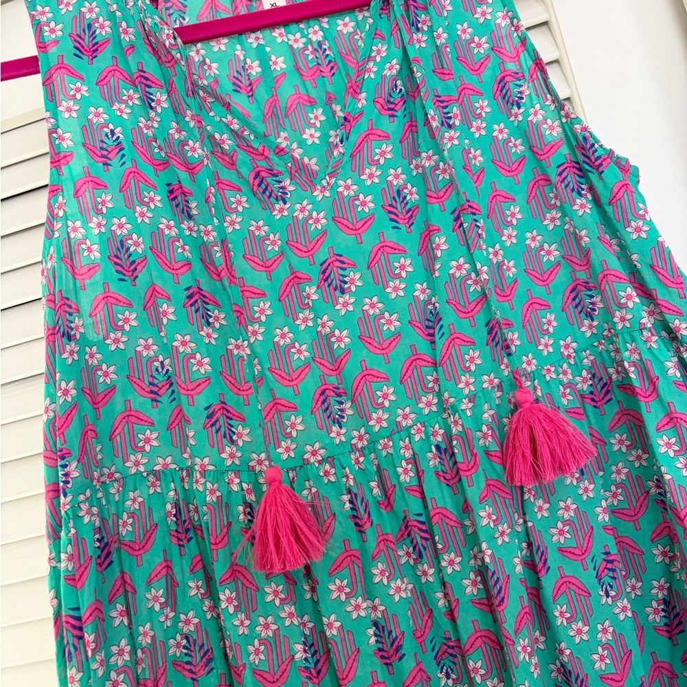 JCrew VNeck floral tiered ruffled dress. - Picture 3 of 5